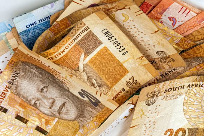 Bundles of cash rack Refilwe Tsipane's ANC campaign