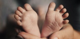 Bushbuckridge woman gives birth in hospital toilet Bushbuckridge woman gives birth in hospital toilet