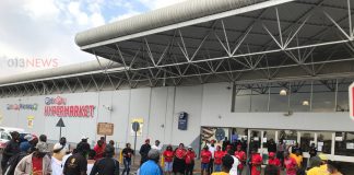 Woman insists they were locked inside a cold-room as Pick n Pay refutes Woman insists they were locked inside a cold-room as Pick n Pay refutes