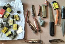 Pupils carry knives at Barberton school Pupils carry knives at Barberton school